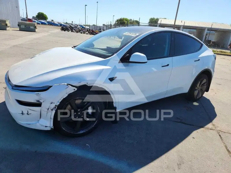 2026 Tesla Model Y фото