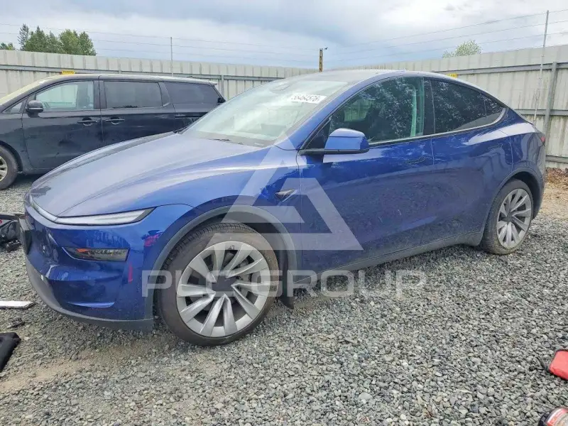 2026 Tesla Model Y фото