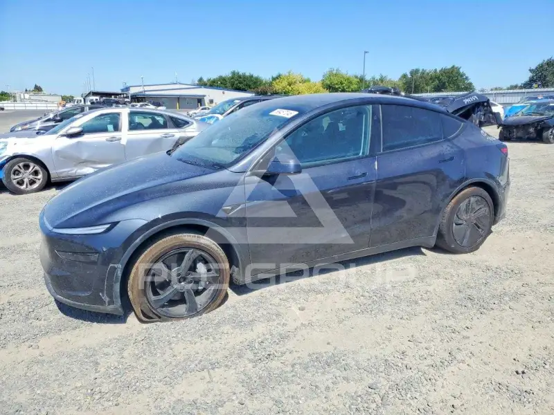 2026 Tesla Model Y фото
