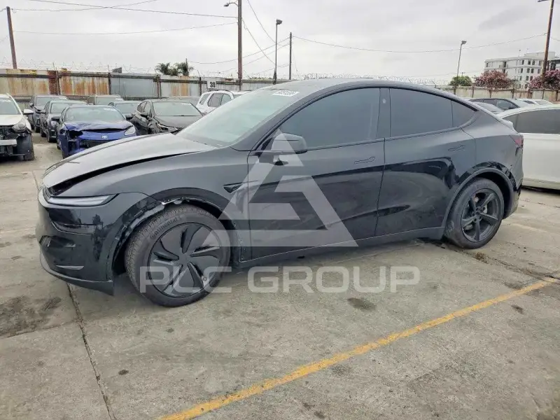 2026 Tesla Model Y фото