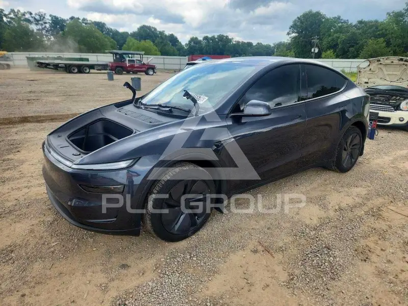 2026 Tesla Model Y фото