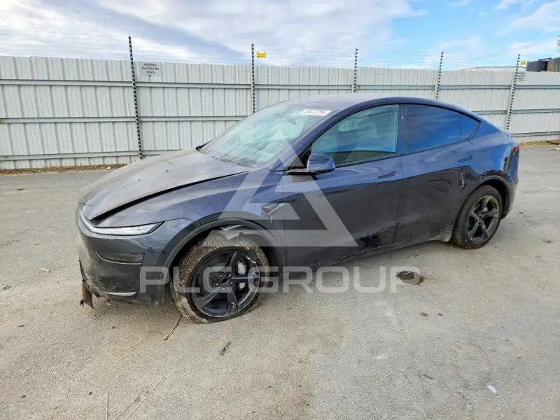 2026 Tesla Model Y фото