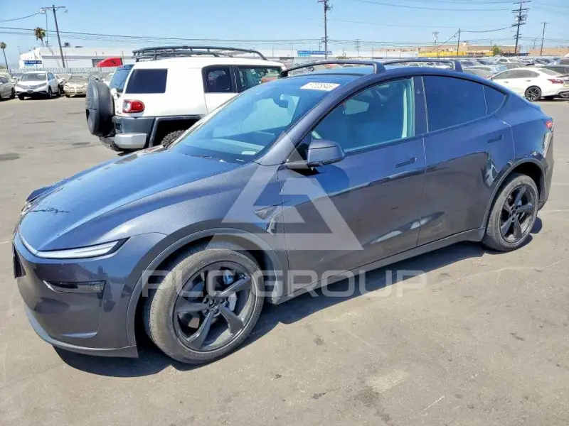 2026 Tesla Model Y photo