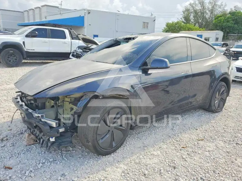 2026 Tesla Model Y фото
