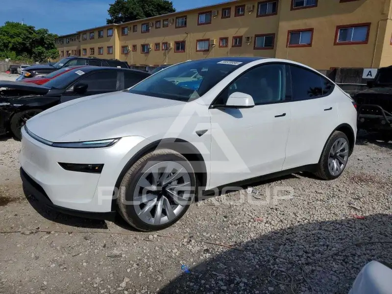 2026 Tesla Model Y фото