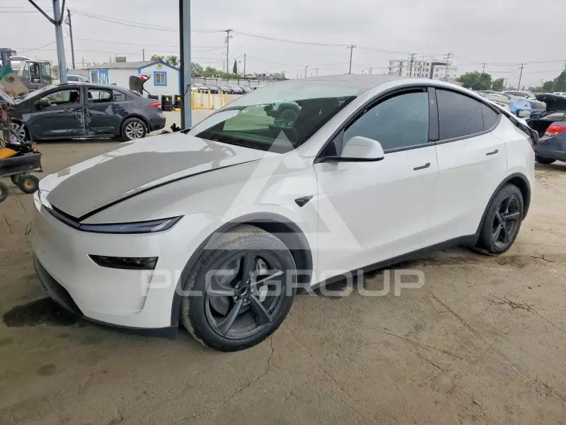 2026 Tesla Model Y фото
