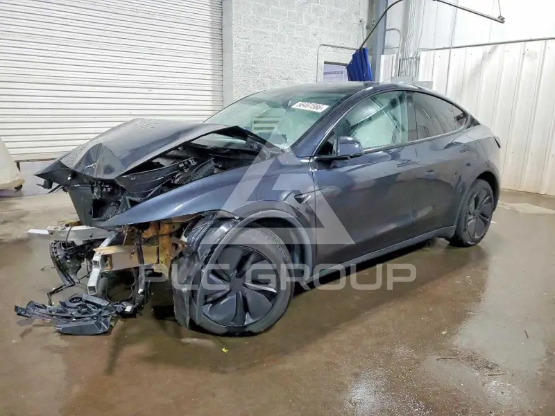 2026 Tesla Model Y фото
