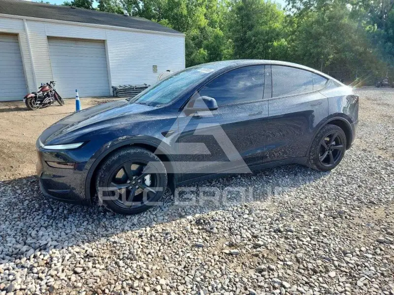 2026 Tesla Model Y фото