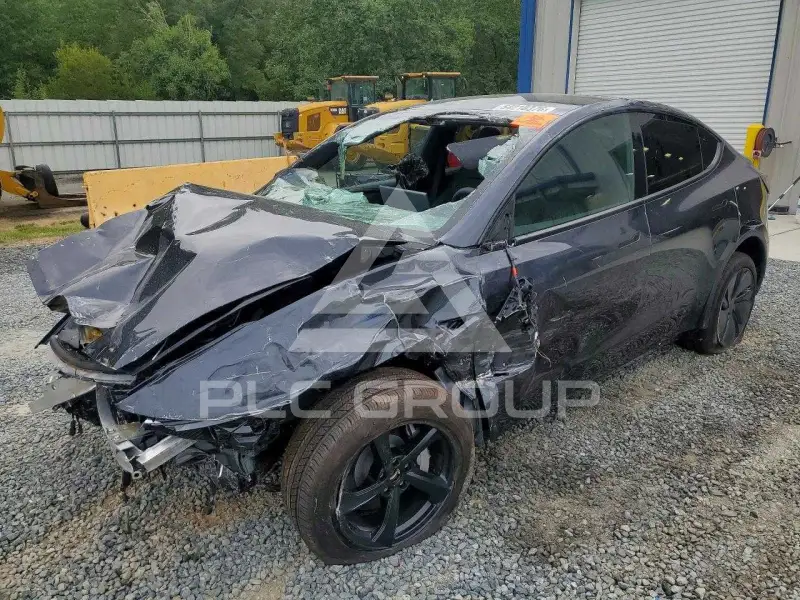 2026 Tesla Model Y photo