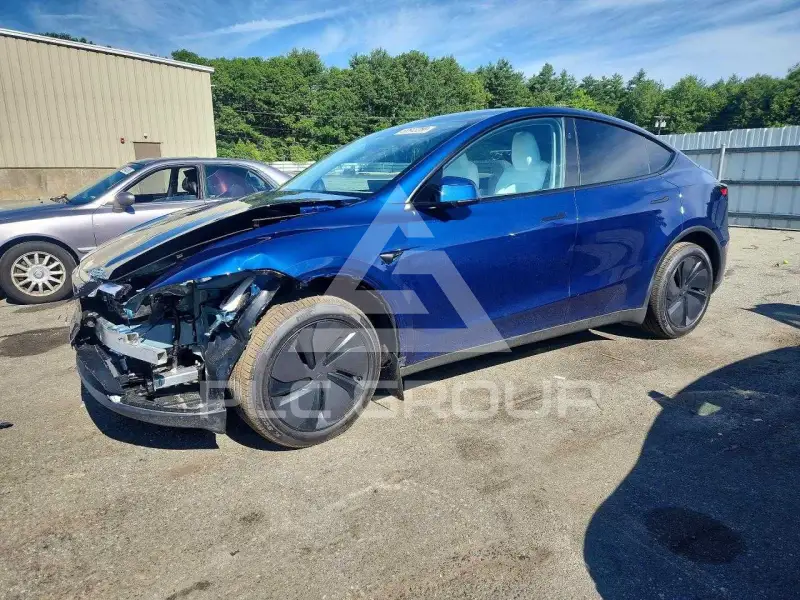 2026 Tesla Model Y фото