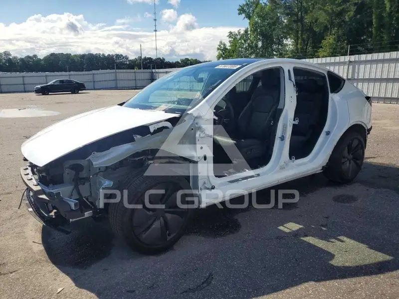 2026 Tesla Model Y photo