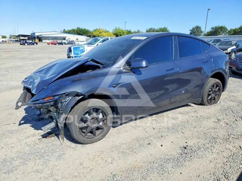 2026 Tesla Model Y фото
