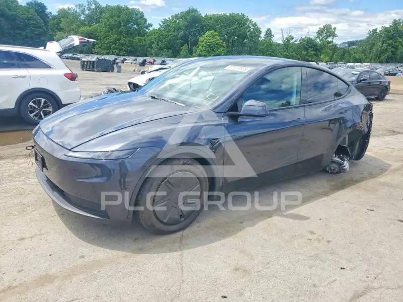 2026 Tesla Model Y photo