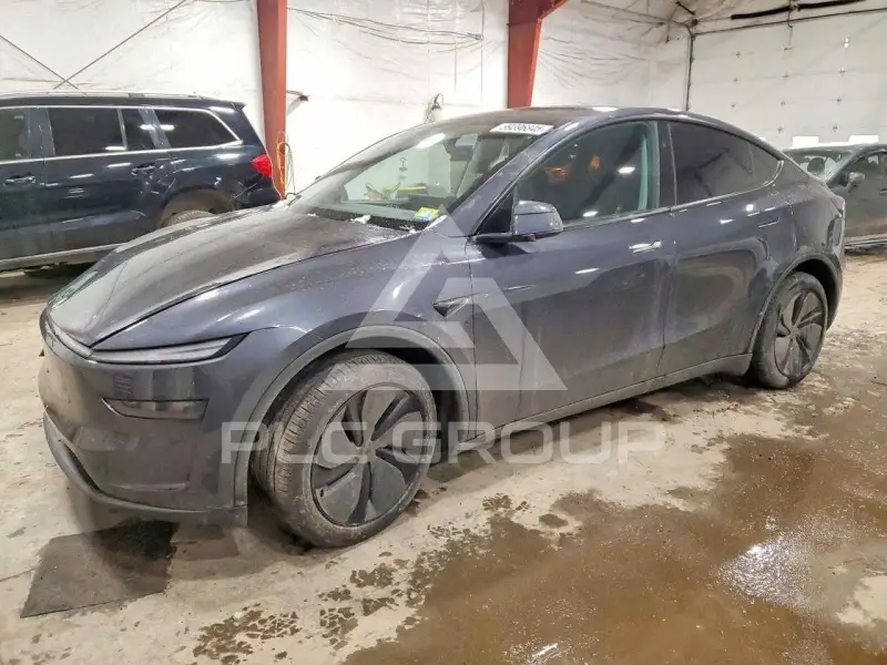 2026 Tesla Model Y фото