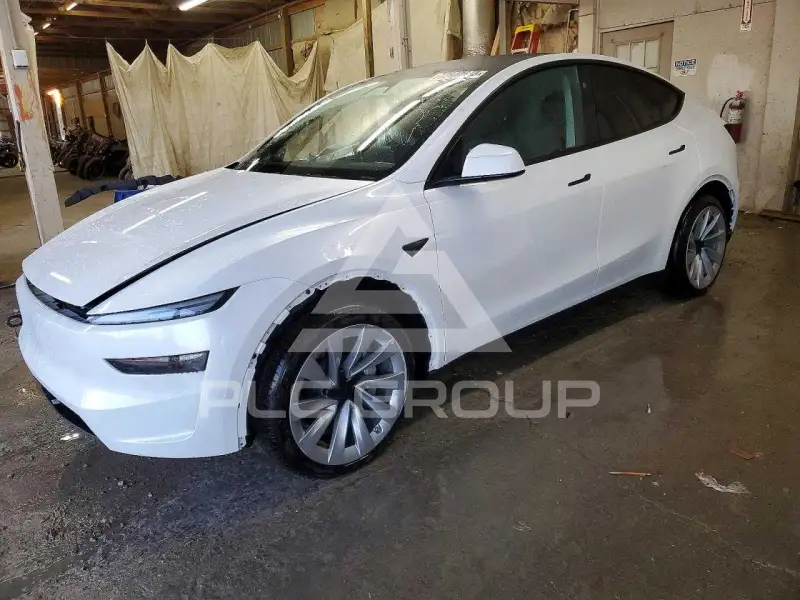 2026 Tesla Model Y фото