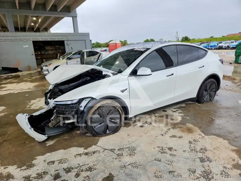 2026 Tesla Model Y фото