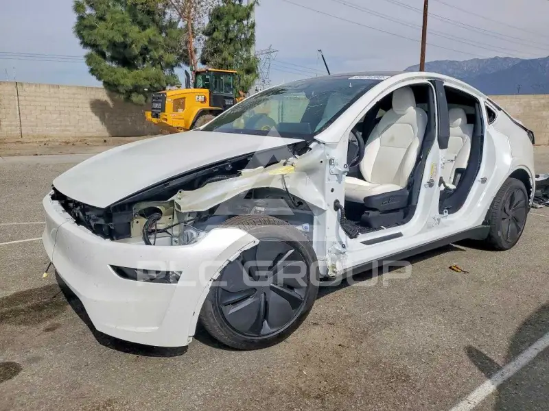 2026 Tesla Model Y photo