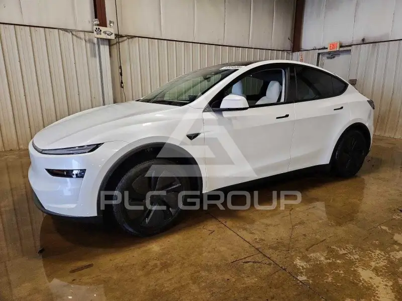 2026 Tesla Model Y фото