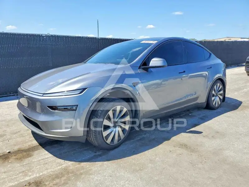 2026 Tesla Model Y photo