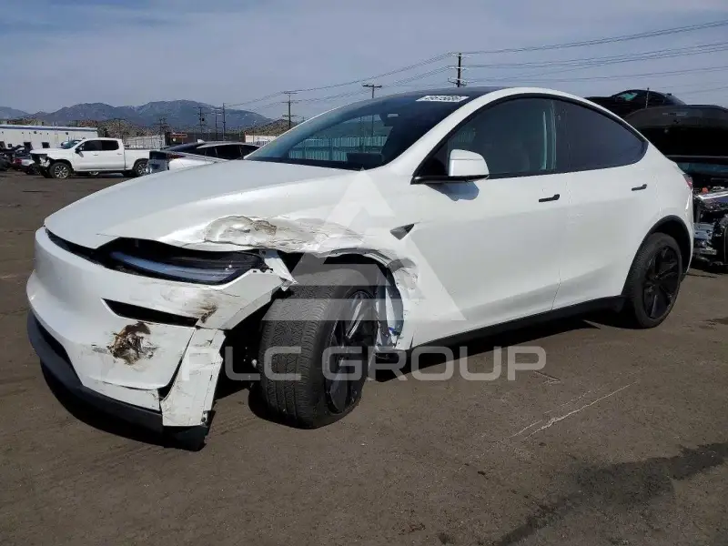 2026 Tesla Model Y фото