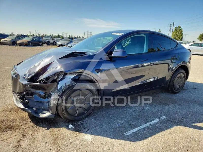 2026 Tesla Model Y фото