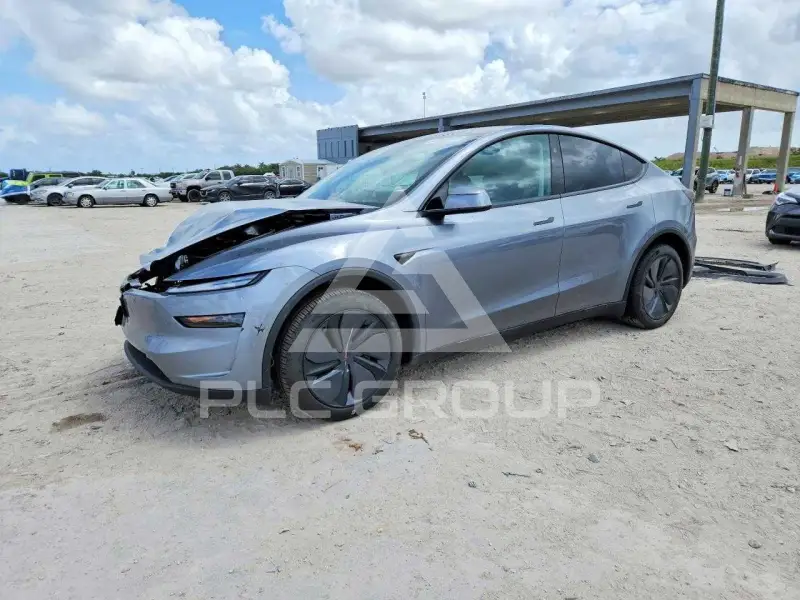 2026 Tesla Model Y photo
