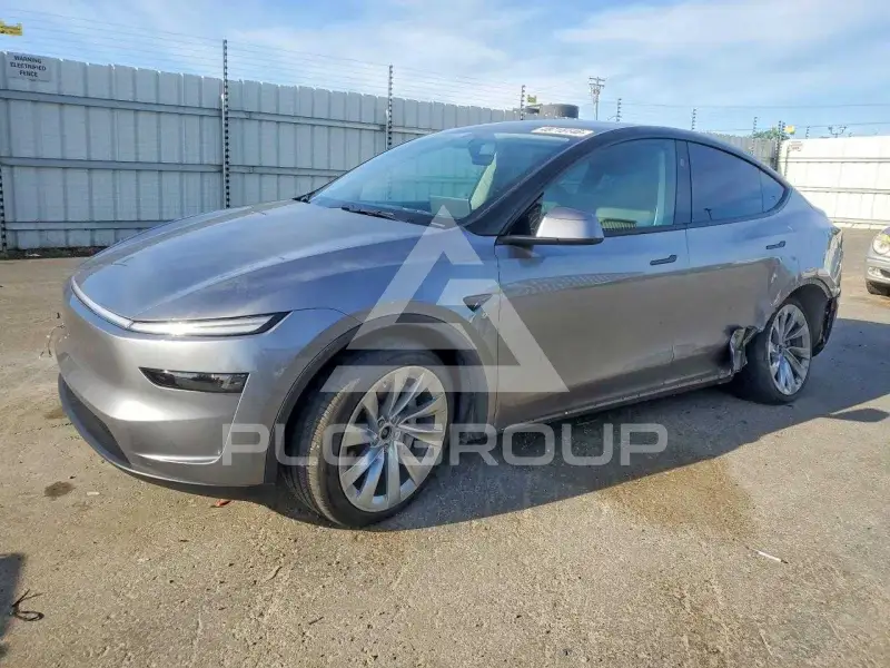 2026 Tesla Model Y фото