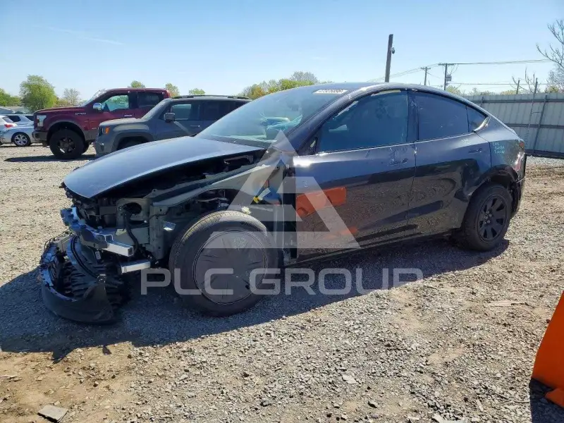 2026 Tesla Model Y photo