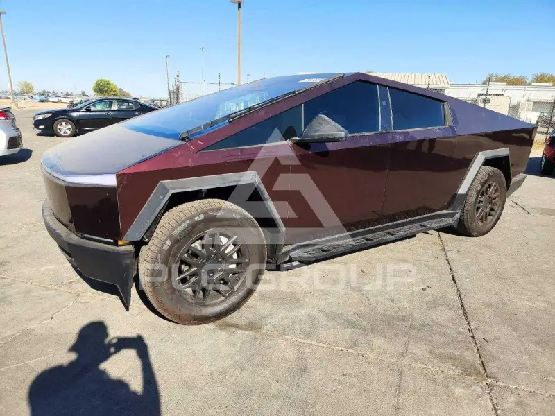 2026 Tesla Cybertruck photo
