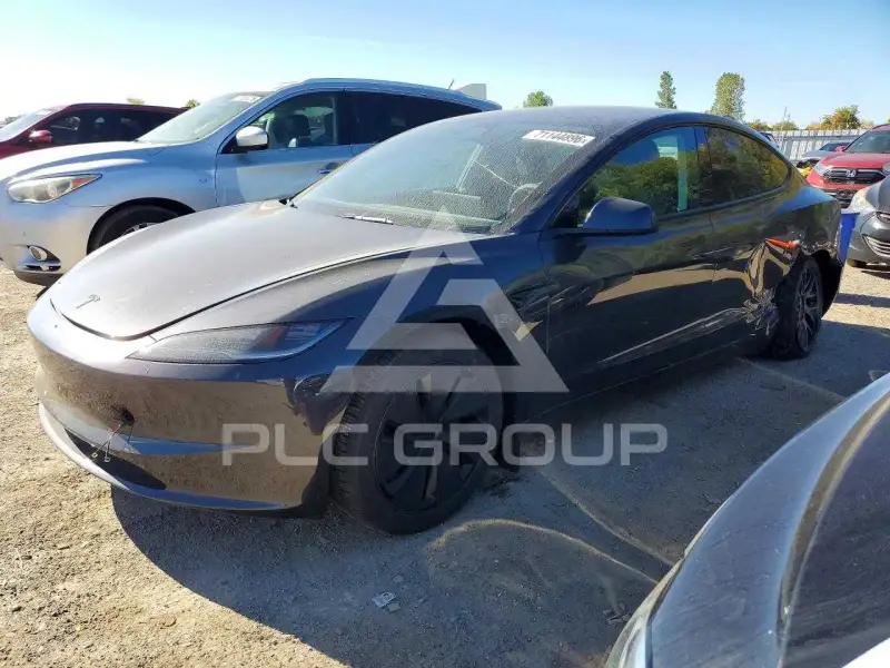 2026 Tesla Model 3 фото