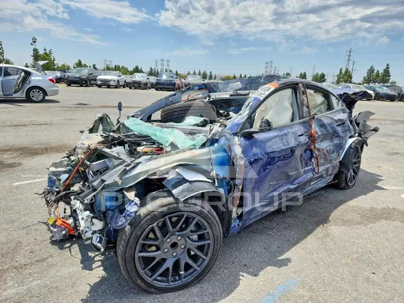 2026 Tesla Model 3 фото