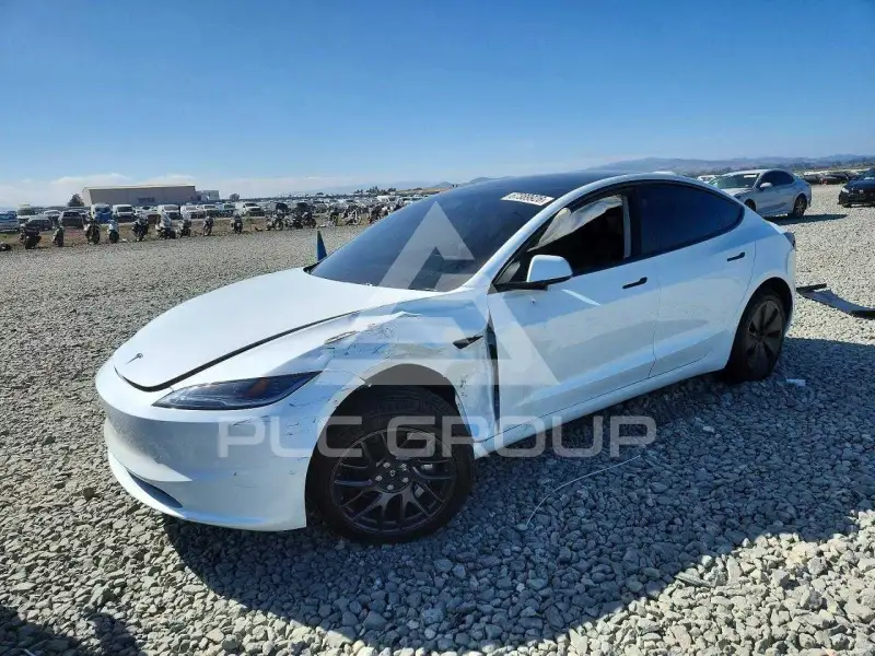 2026 Tesla Model 3 фото