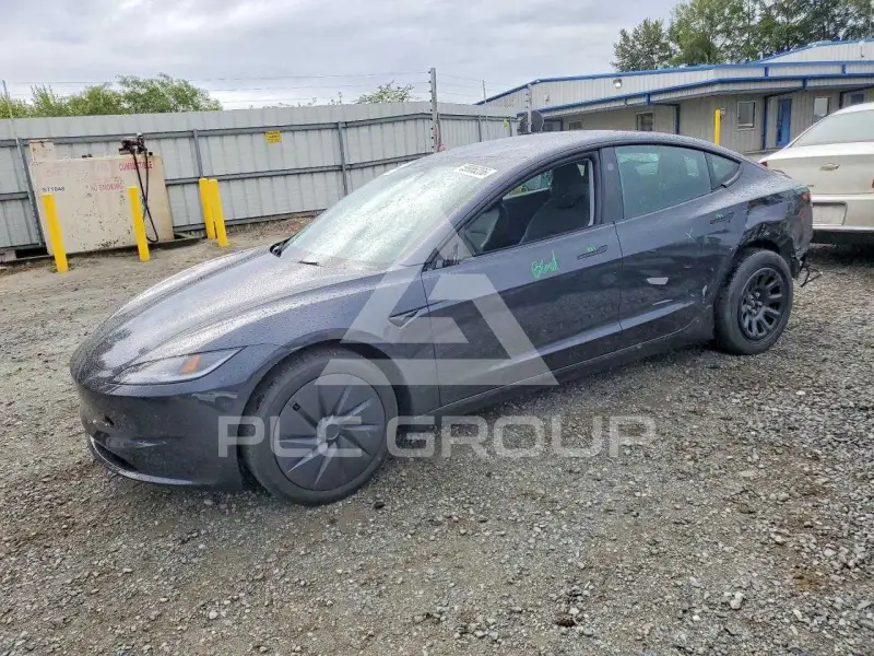 2026 Tesla Model 3 photo