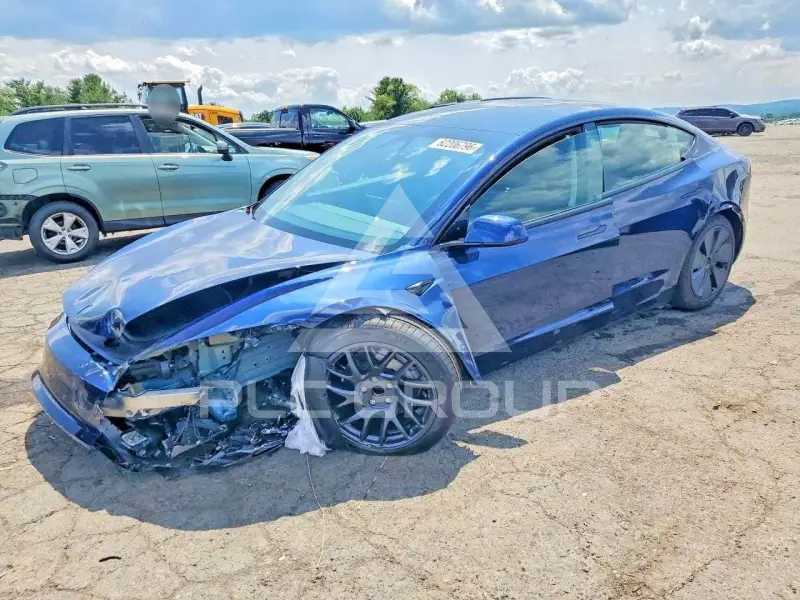 2026 Tesla Model 3 фото