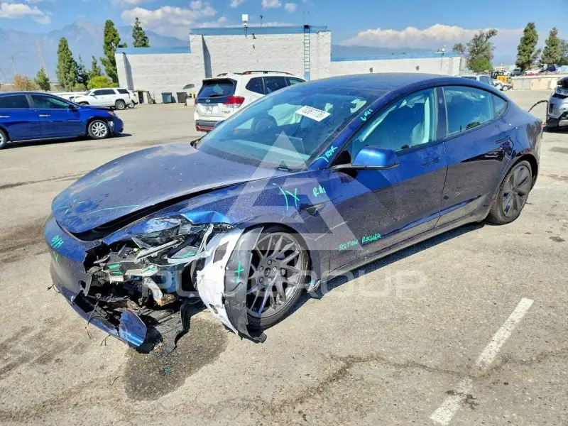 2026 Tesla Model 3 фото