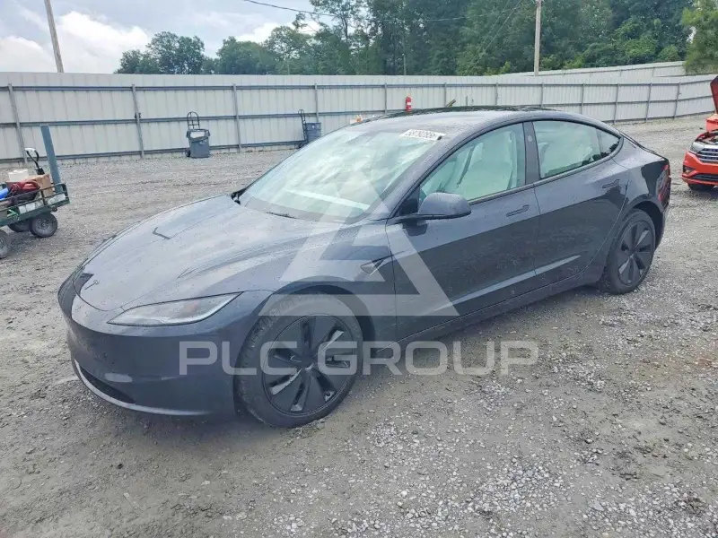 2026 Tesla Model 3 фото