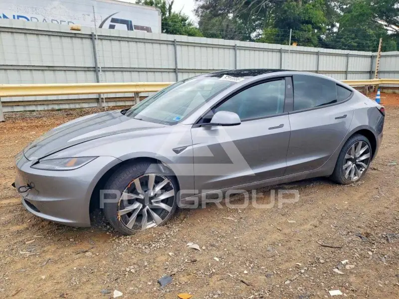 2026 Tesla Model 3 photo