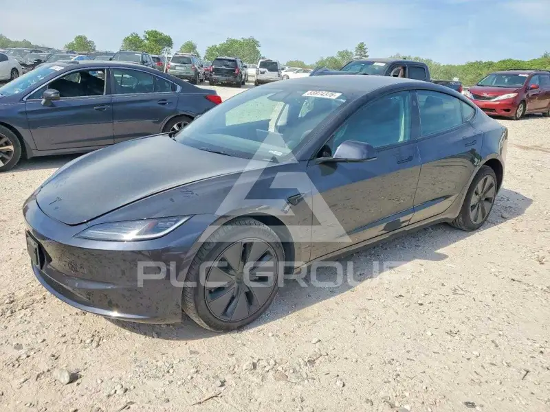 2026 Tesla Model 3 фото
