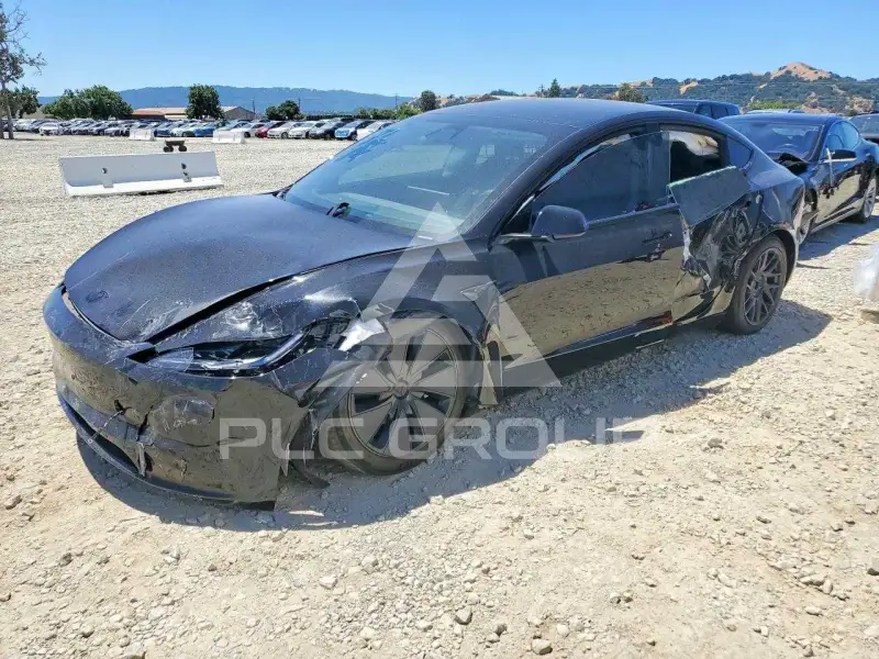 2026 Tesla Model 3 фото