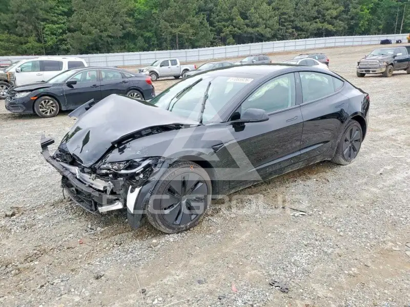2026 Tesla Model 3 фото
