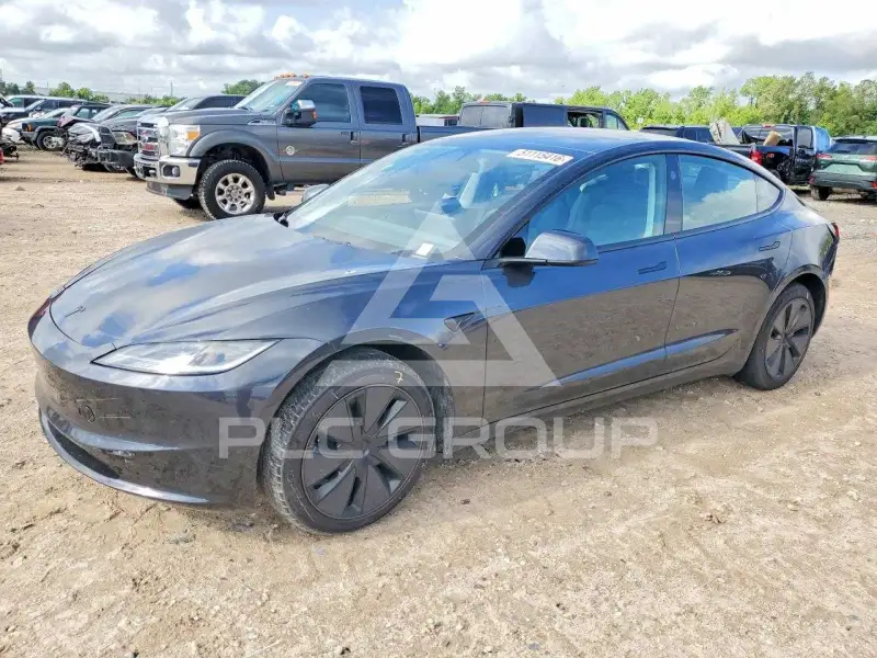 2026 Tesla Model 3 фото