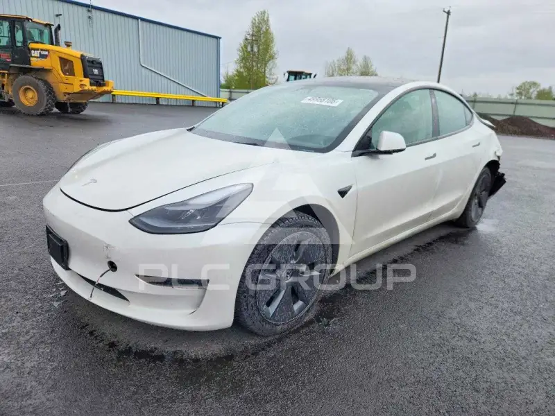 2026 Tesla Model 3 фото