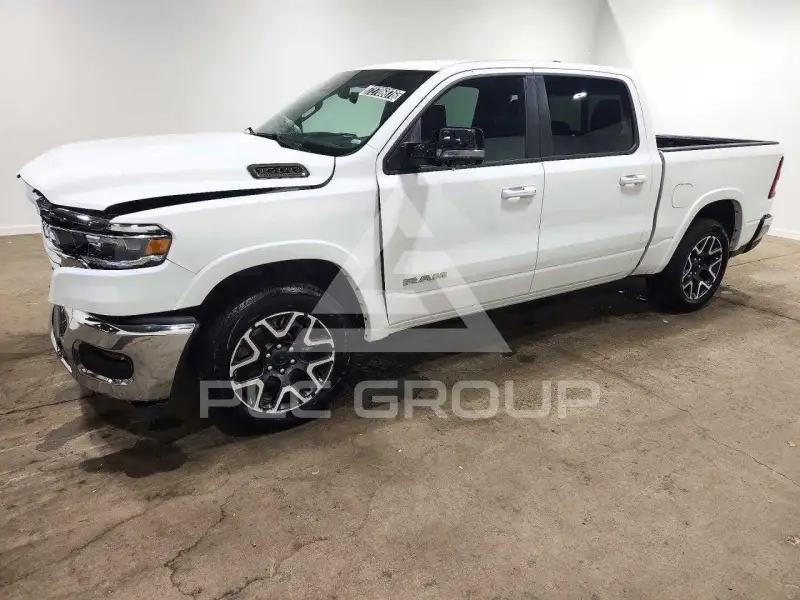 2026 RAM 1500 фото