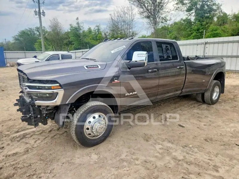 2026 RAM 3500 фото
