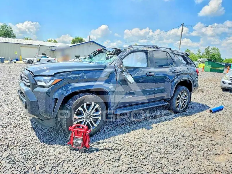 2026 Toyota 4 RUNNER photo