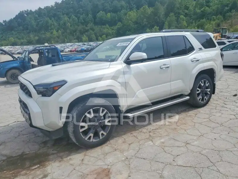 2026 Toyota 4 RUNNER photo
