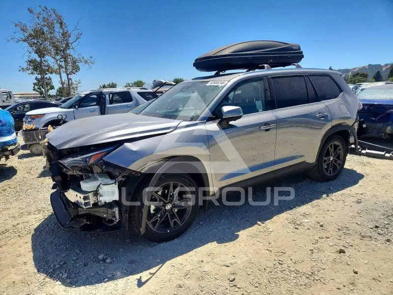 2026 Toyota Highlander фото