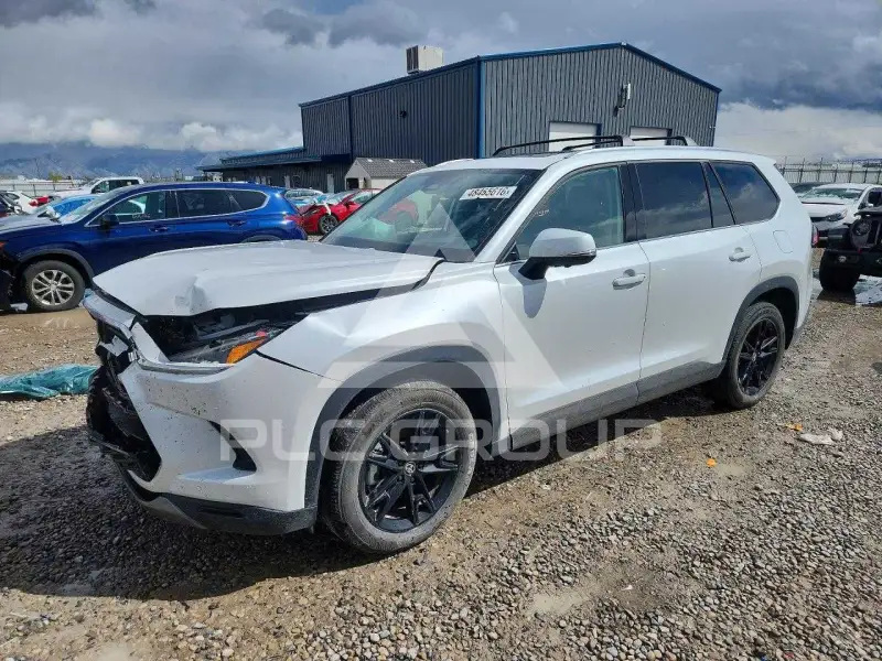 2026 Toyota Highlander фото