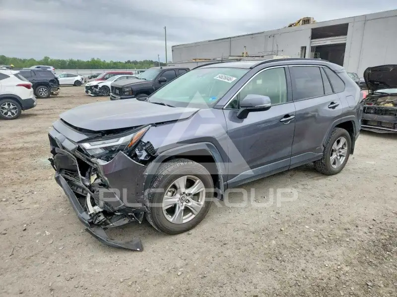 2023 Toyota RAV4 фото