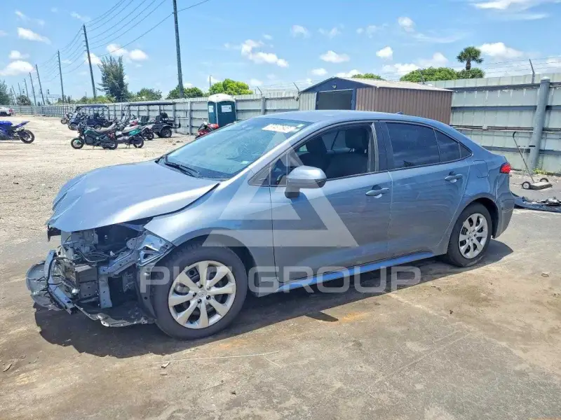 2026 Toyota COROLLA photo